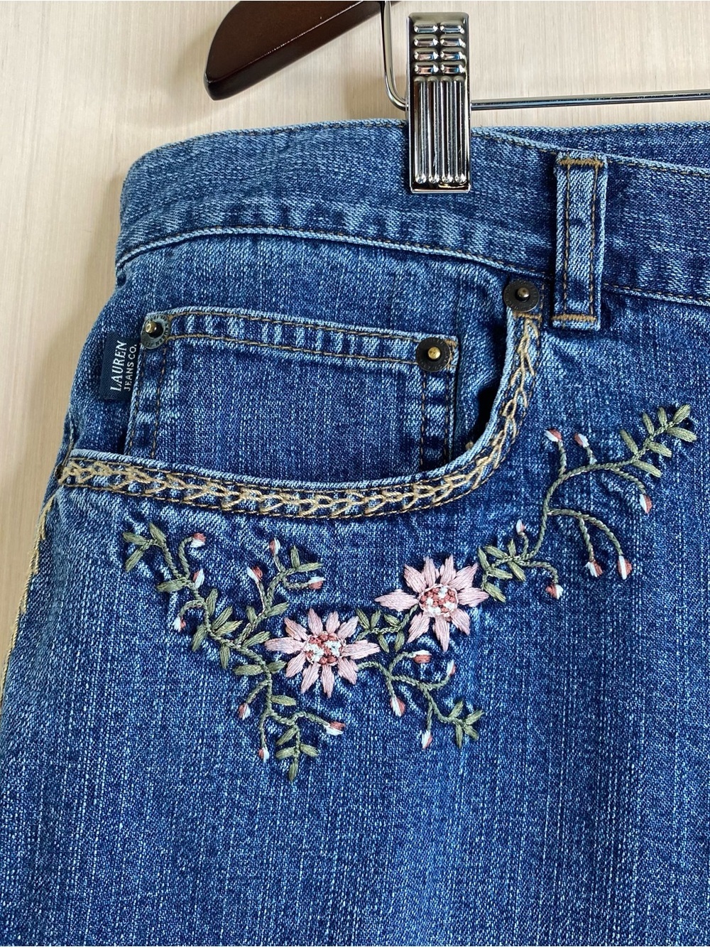 Lauren Jean Co by Ralph Lauren Embroidered Medium Wash Boot Cut Jeans Size 16 - Picture 5 of 13